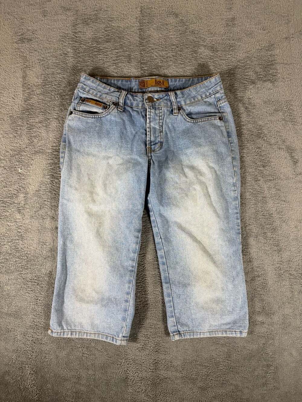 Lei Denim Crop Jeans Light Wash Blue Y2K